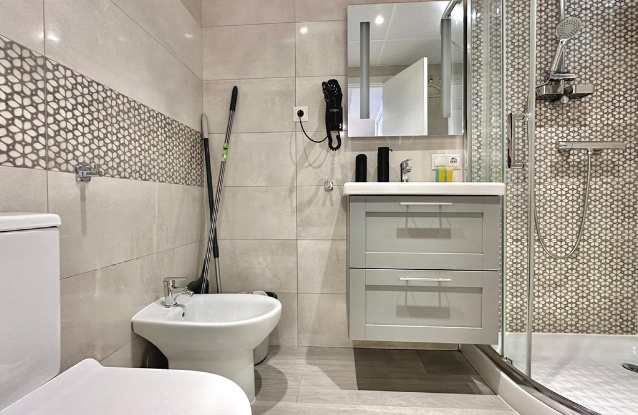 Resale - Apartment / flat -
Benidorm - Benidorm Centro