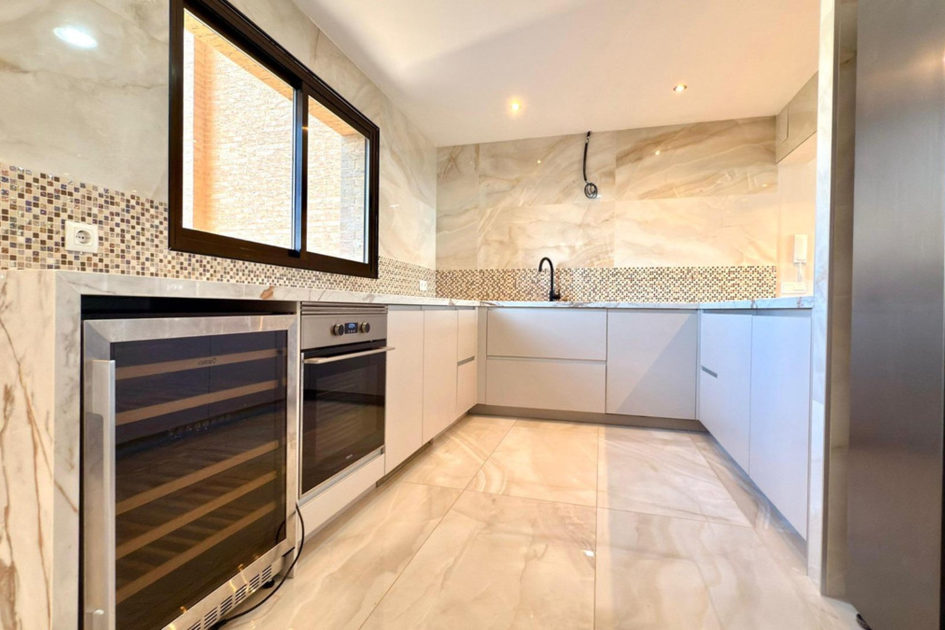 Resale - Apartment / flat -
Benidorm - Benidorm Centro