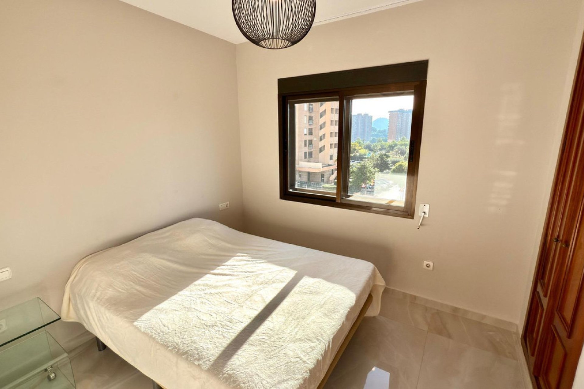 Resale - Apartment / flat -
Benidorm - Benidorm Centro