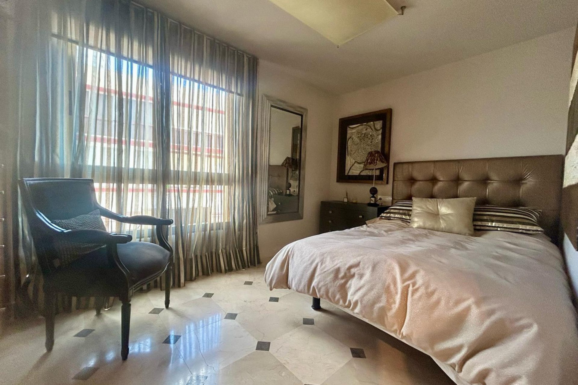 Resale - Apartment / flat -
Benidorm - Benidorm Centro