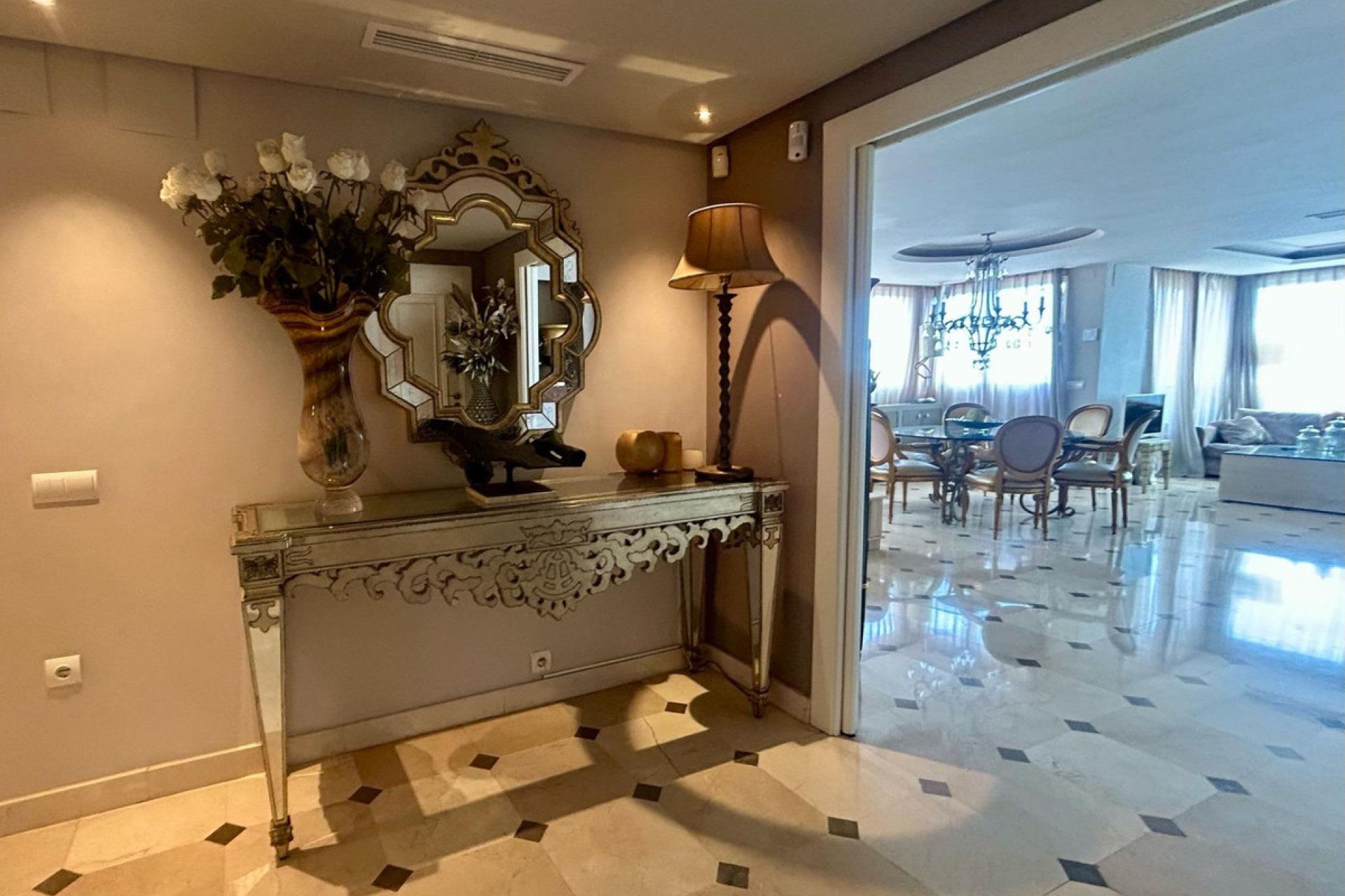 Resale - Apartment / flat -
Benidorm - Benidorm Centro