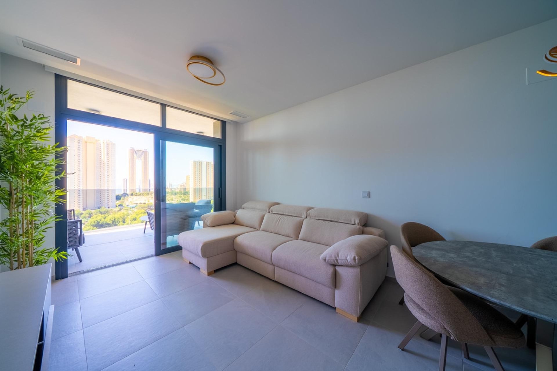 Resale - Apartment / flat -
Benidorm - Benidorm Centro