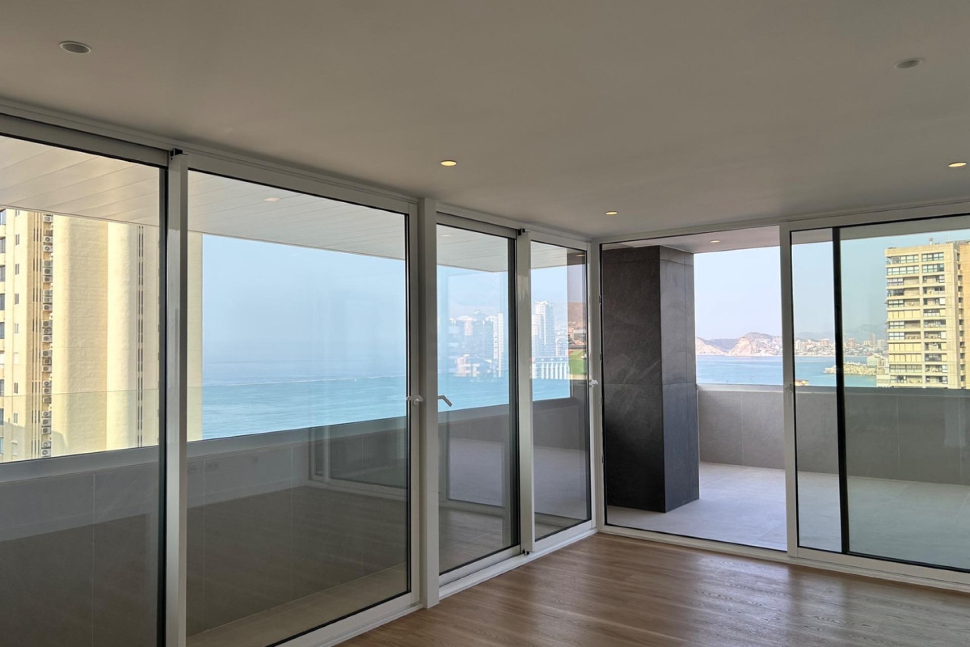 Resale - Apartment / flat -
Benidorm - Benidorm Centro
