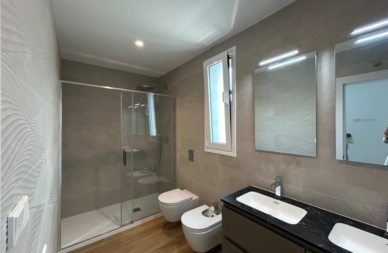 Resale - Apartment / flat -
Benidorm - Benidorm Centro