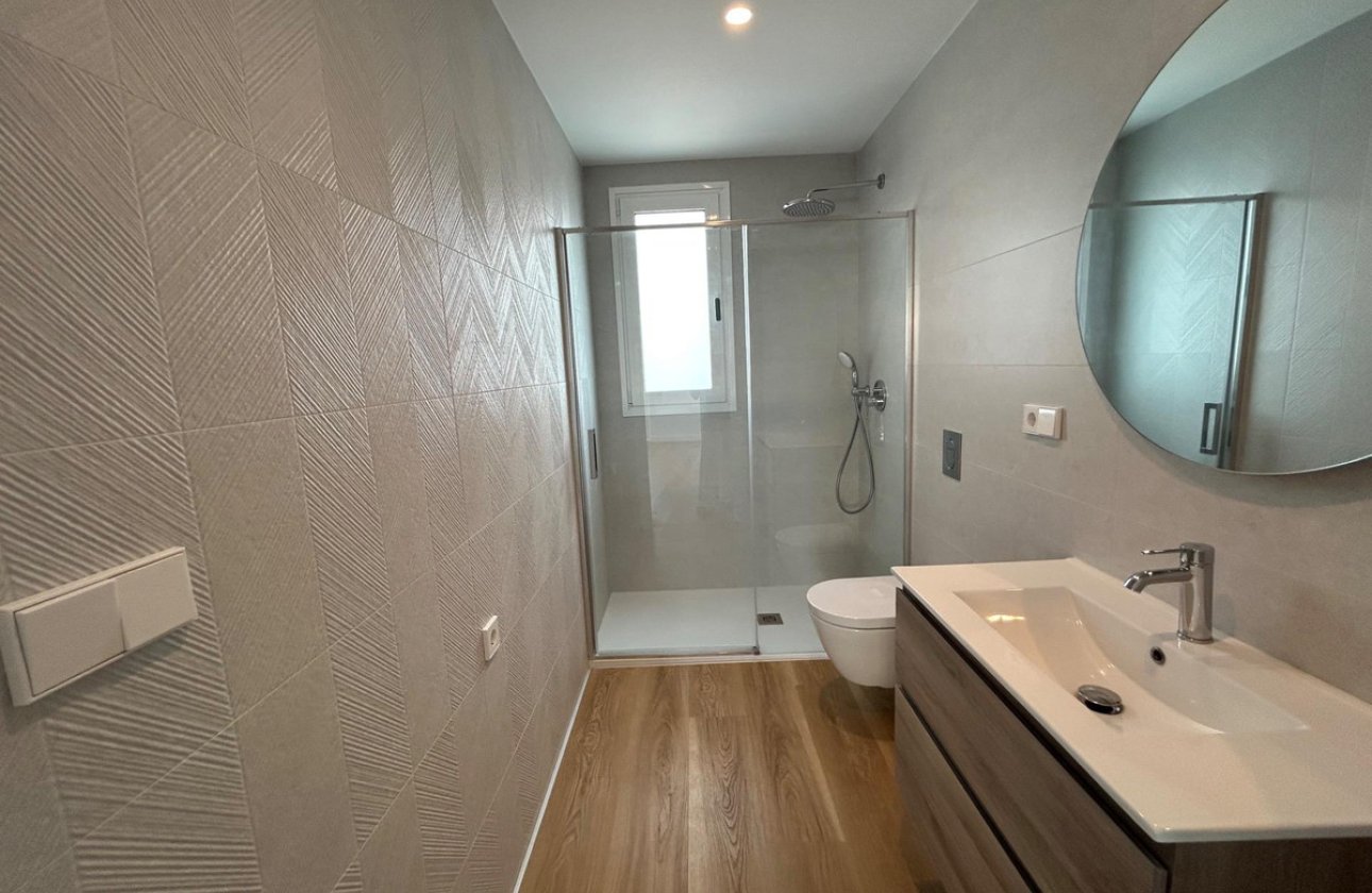 Resale - Apartment / flat -
Benidorm - Benidorm Centro