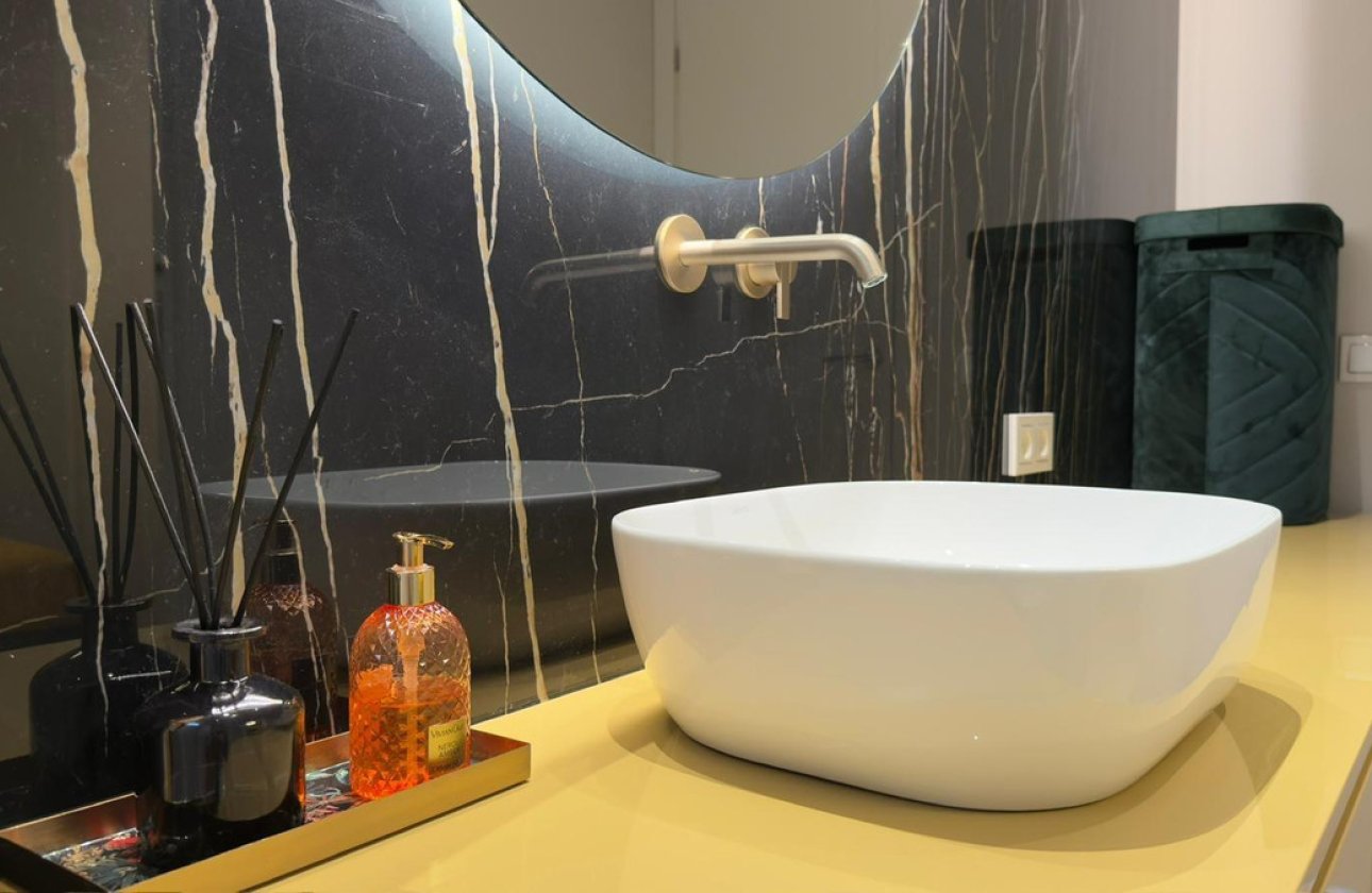 Resale - Apartment / flat -
Benidorm - Benidorm Centro