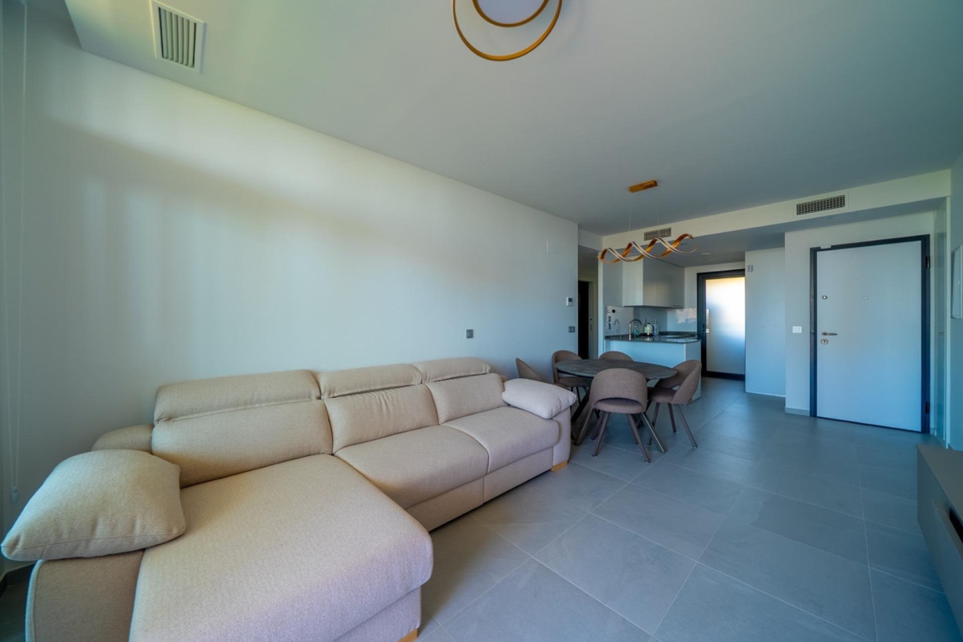 Resale - Apartment / flat -
Benidorm - Benidorm Centro