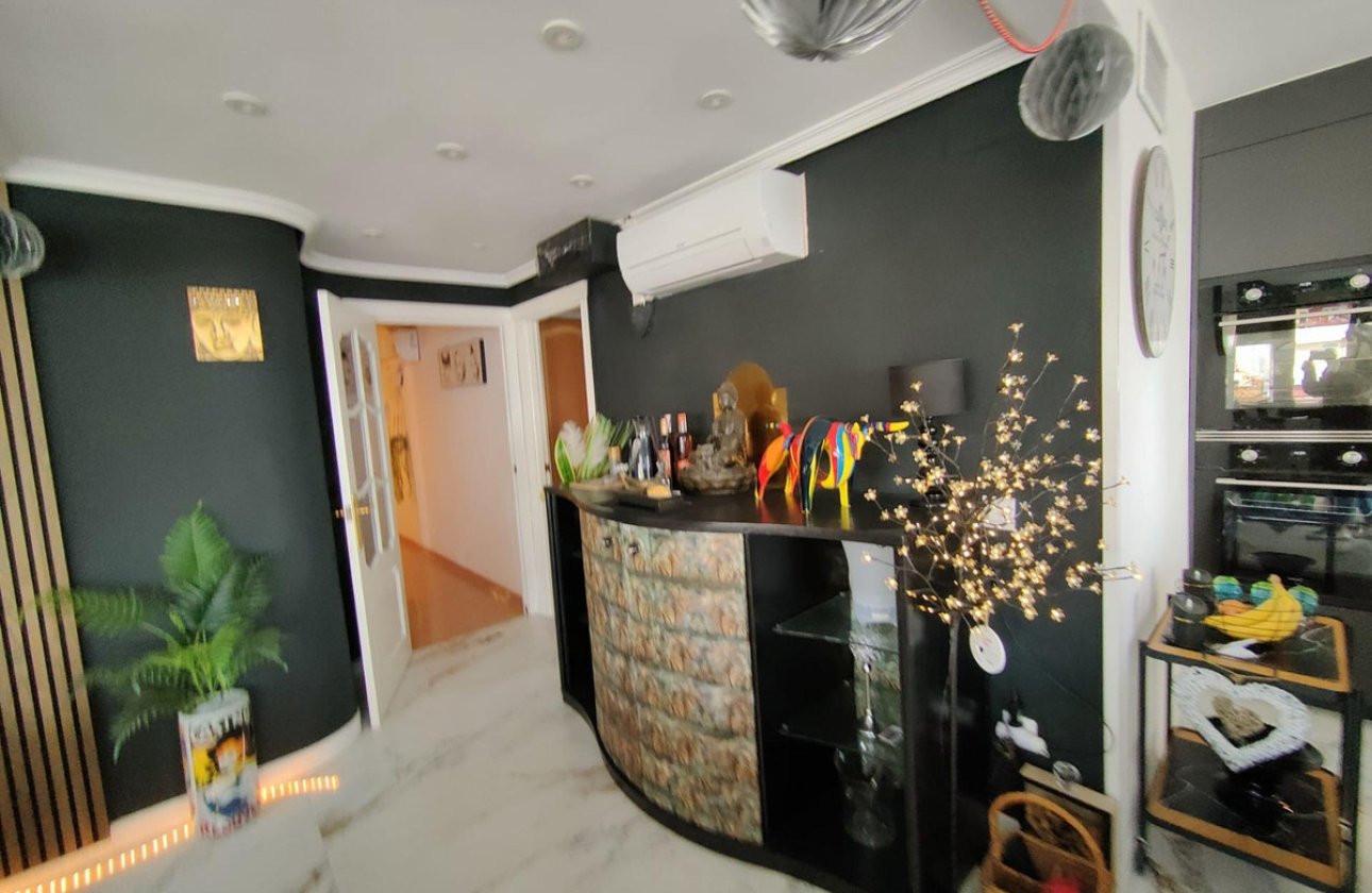 Resale - Apartment / flat -
Benidorm - Benidorm Centro