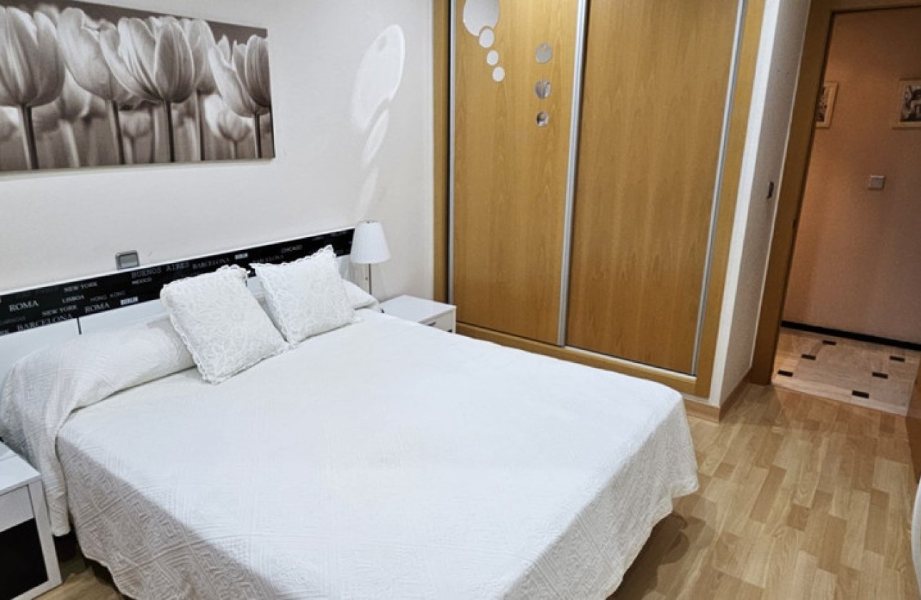 Resale - Apartment / flat -
Benidorm - Benidorm Centro