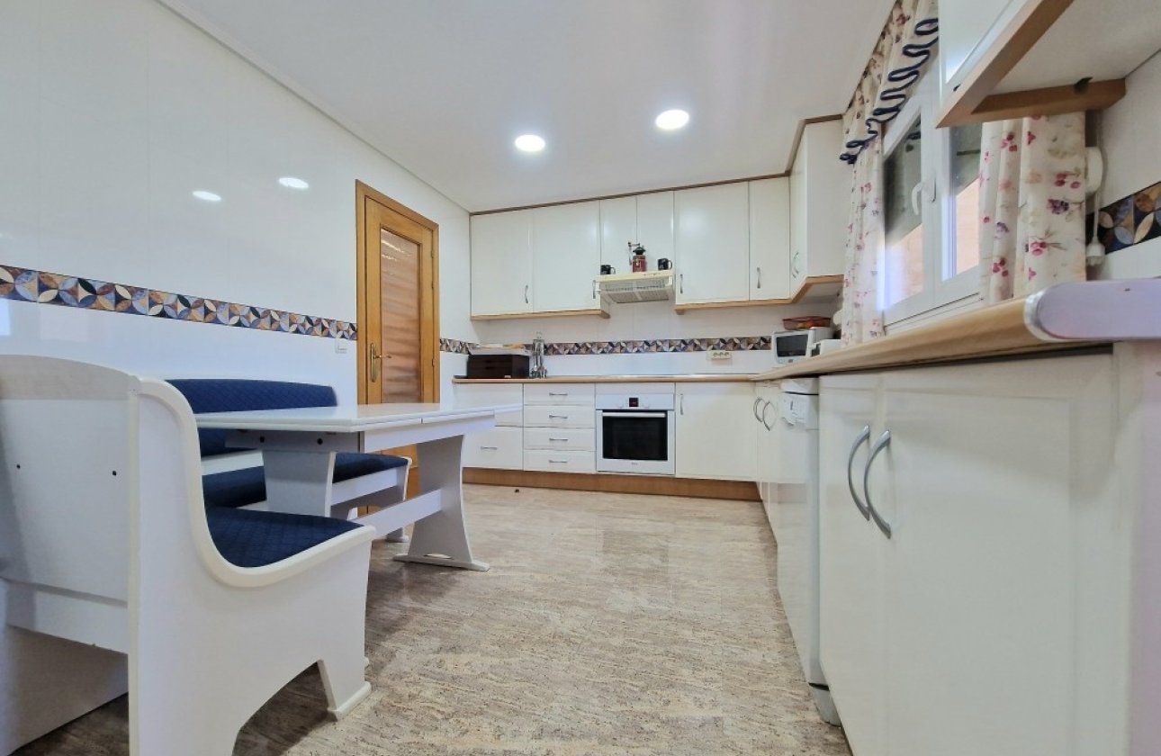 Resale - Apartment / flat -
Benidorm - Benidorm Centro