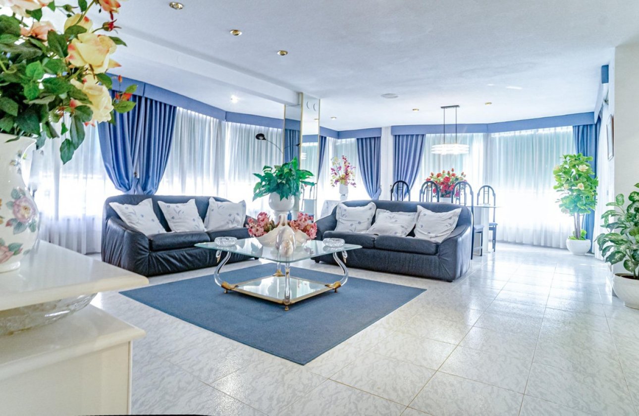 Resale - Apartment / flat -
Benidorm - Benidorm Centro
