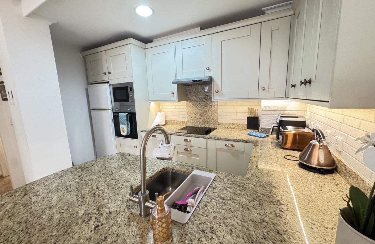 Resale - Apartment / flat -
Cabo Roig