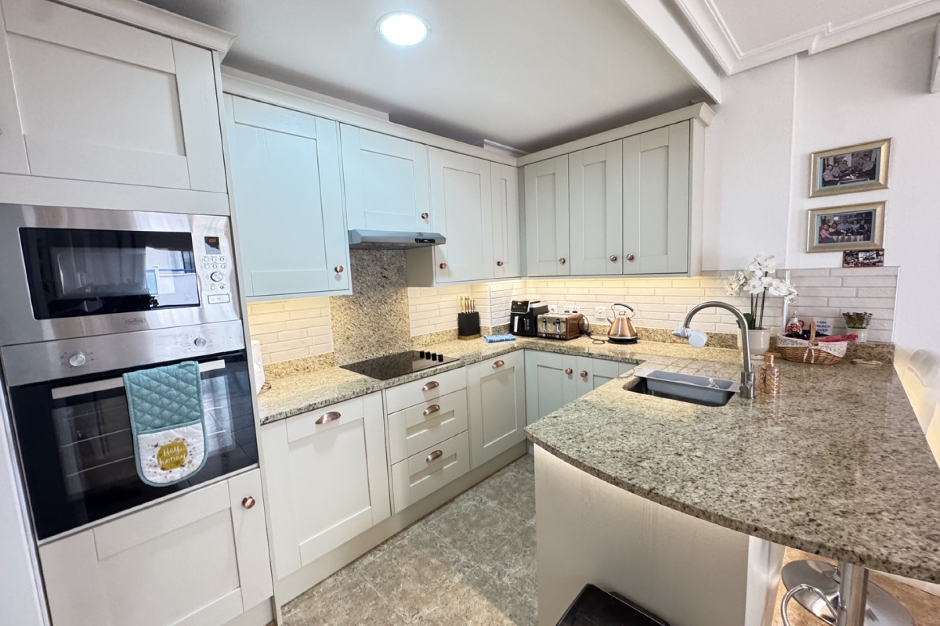 Resale - Apartment / flat -
Cabo Roig