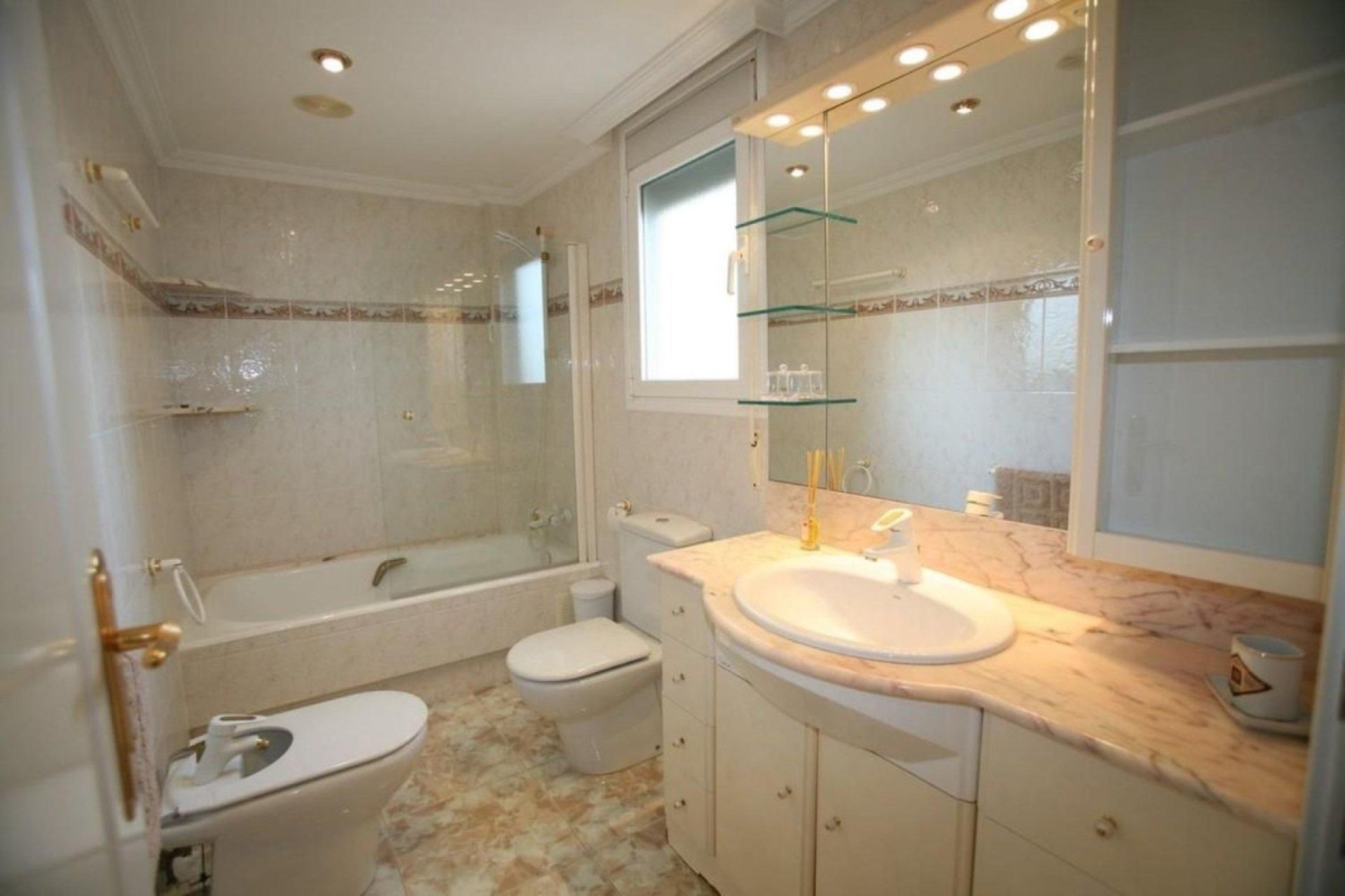 Resale - Apartment / flat -
Calpe - Calpe Centro