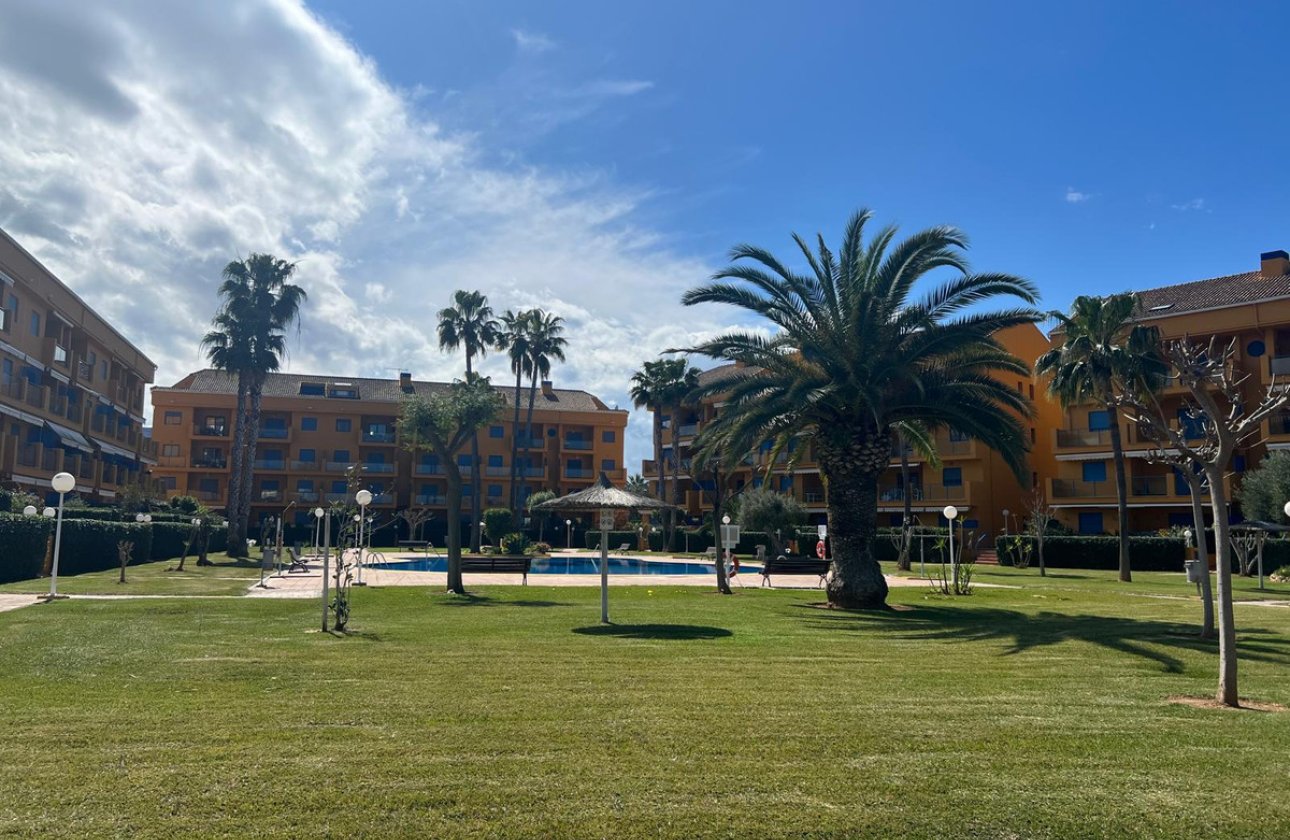 Resale - Apartment / flat -
Denia - Denia Centro