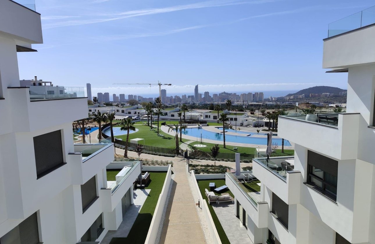 Resale - Apartment / flat -
Finestrat