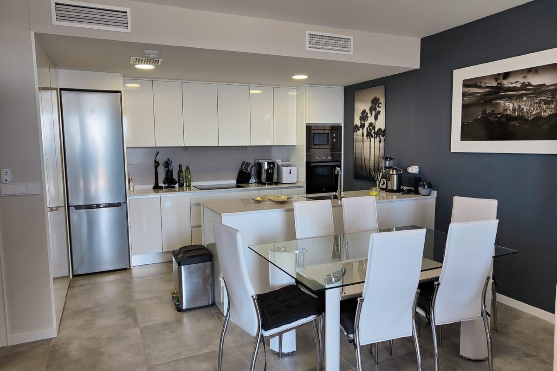 Resale - Apartment / flat -
Finestrat