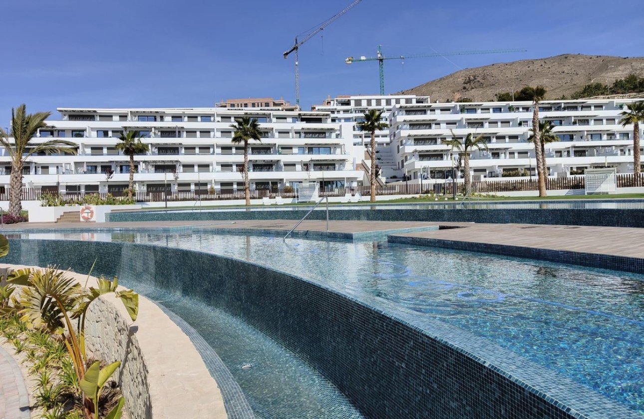 Resale - Apartment / flat -
Finestrat