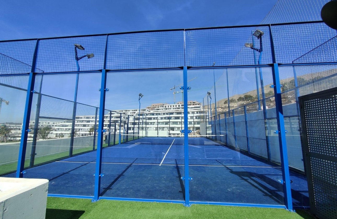 Resale - Apartment / flat -
Finestrat