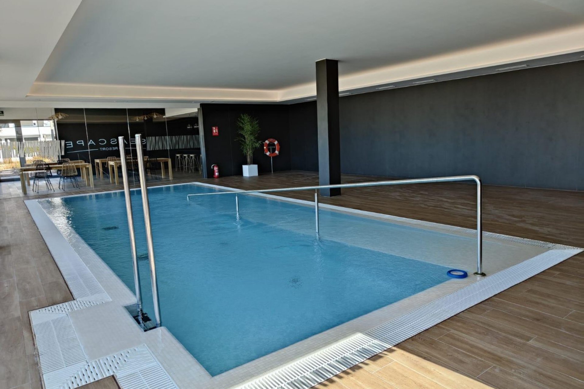 Resale - Apartment / flat -
Finestrat