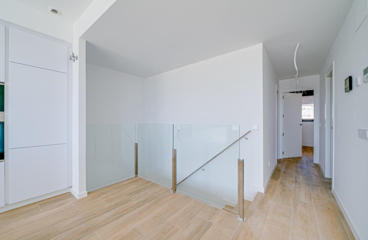 Resale - Apartment / flat -
Finestrat