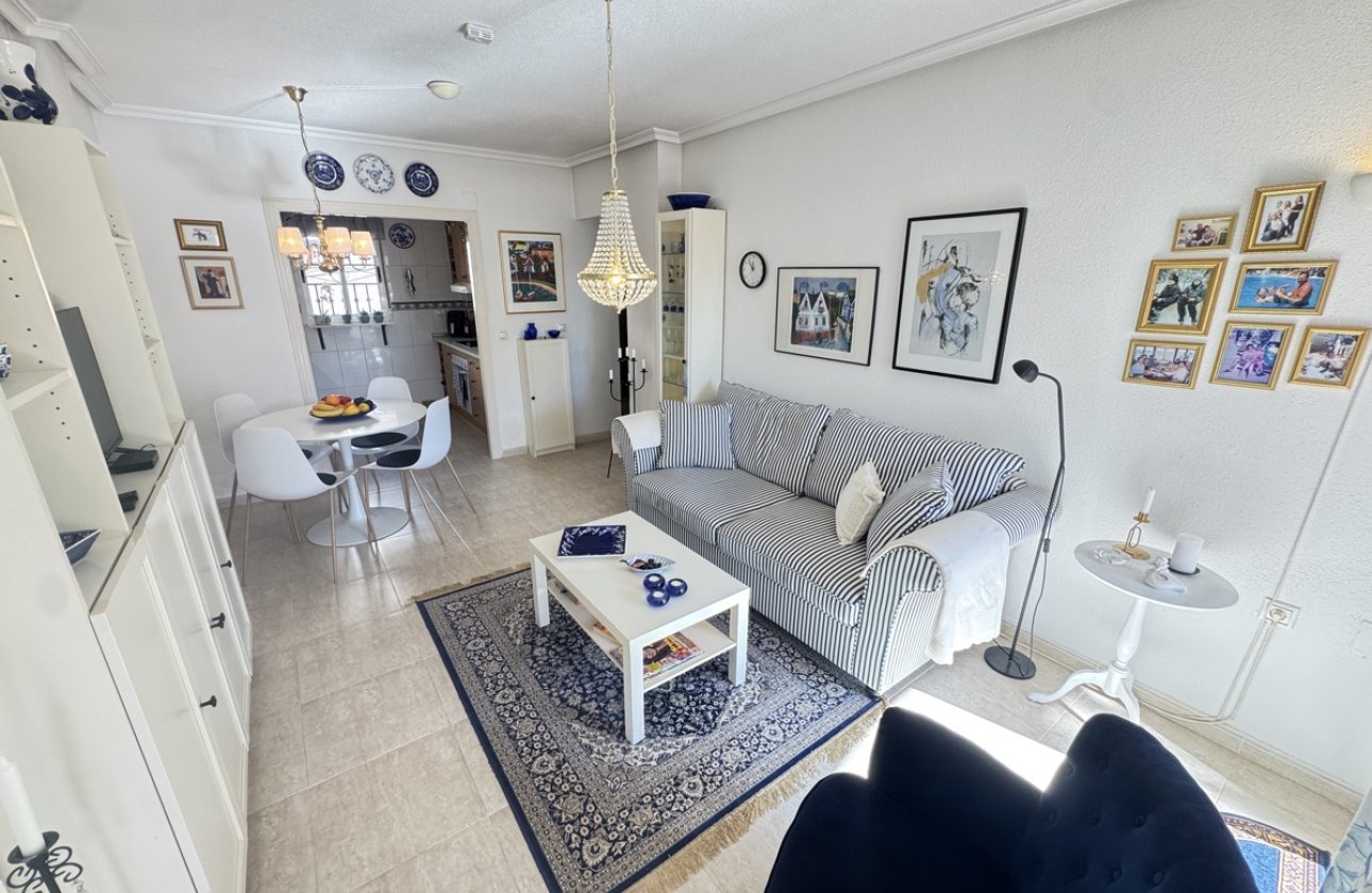 Resale - Apartment / flat -
Los Altos