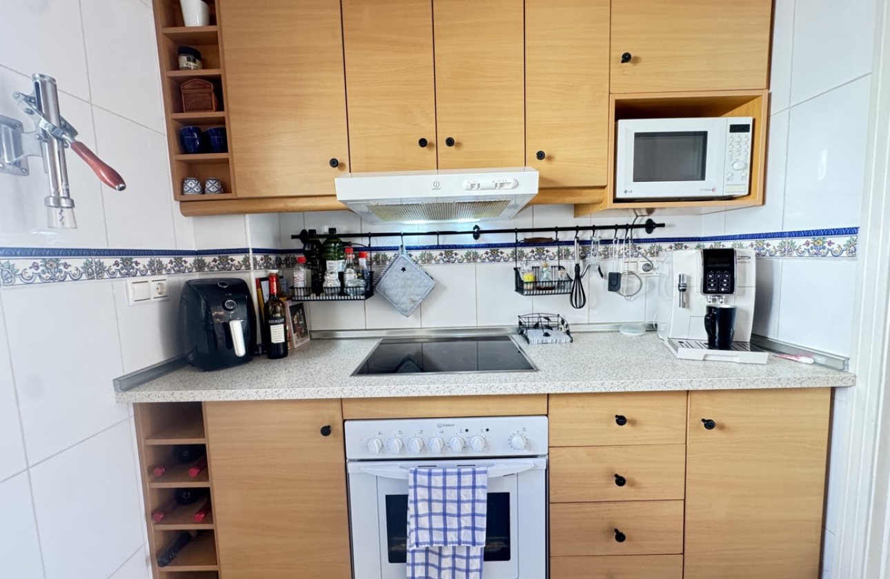 Resale - Apartment / flat -
Los Altos