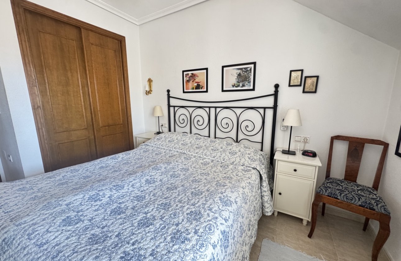 Resale - Apartment / flat -
Los Altos