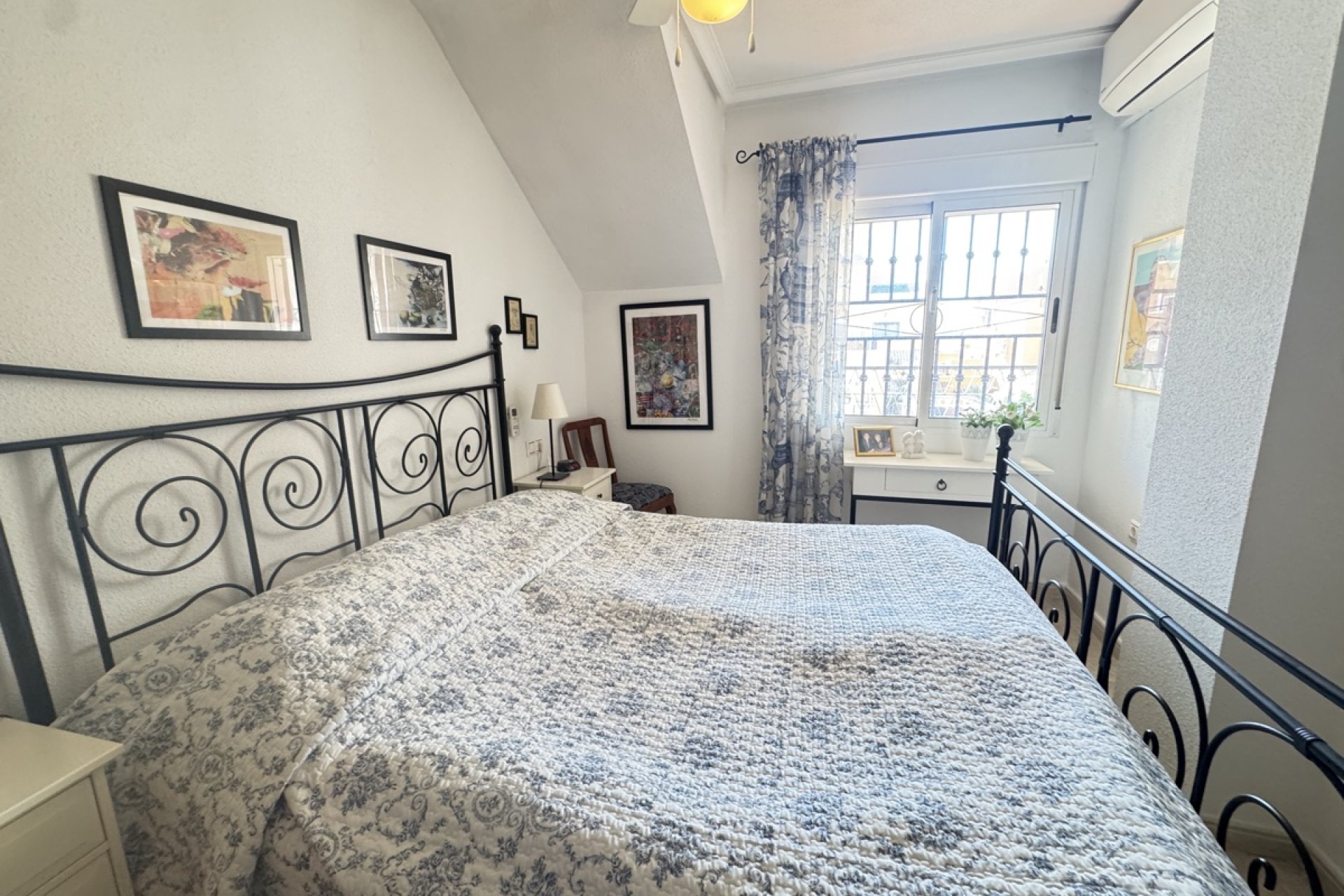 Resale - Apartment / flat -
Los Altos