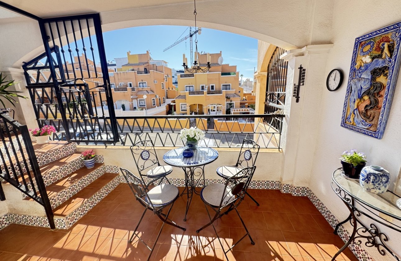 Resale - Apartment / flat -
Los Altos