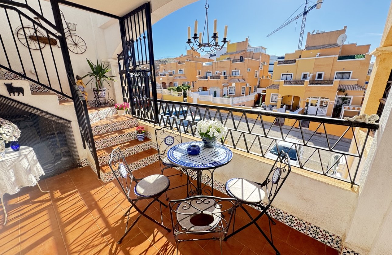 Resale - Apartment / flat -
Los Altos