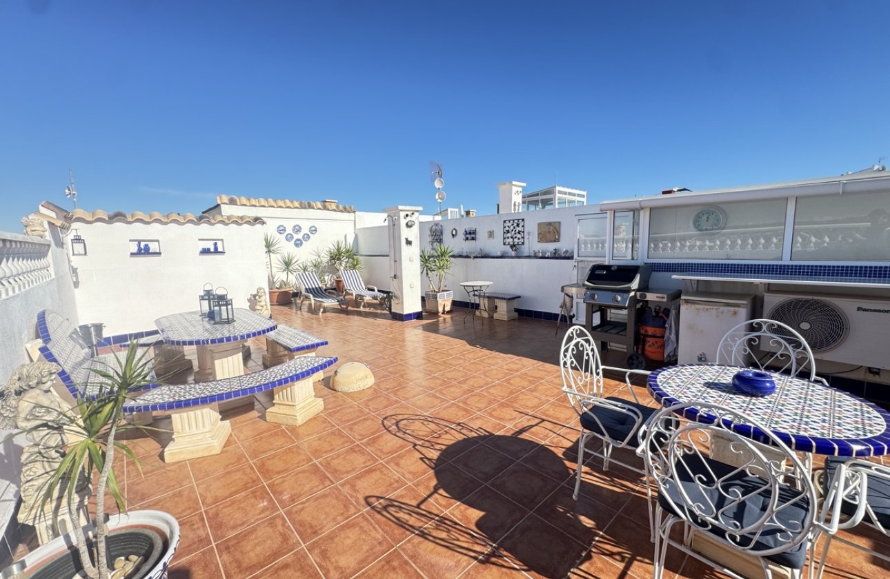 Resale - Apartment / flat -
Los Altos