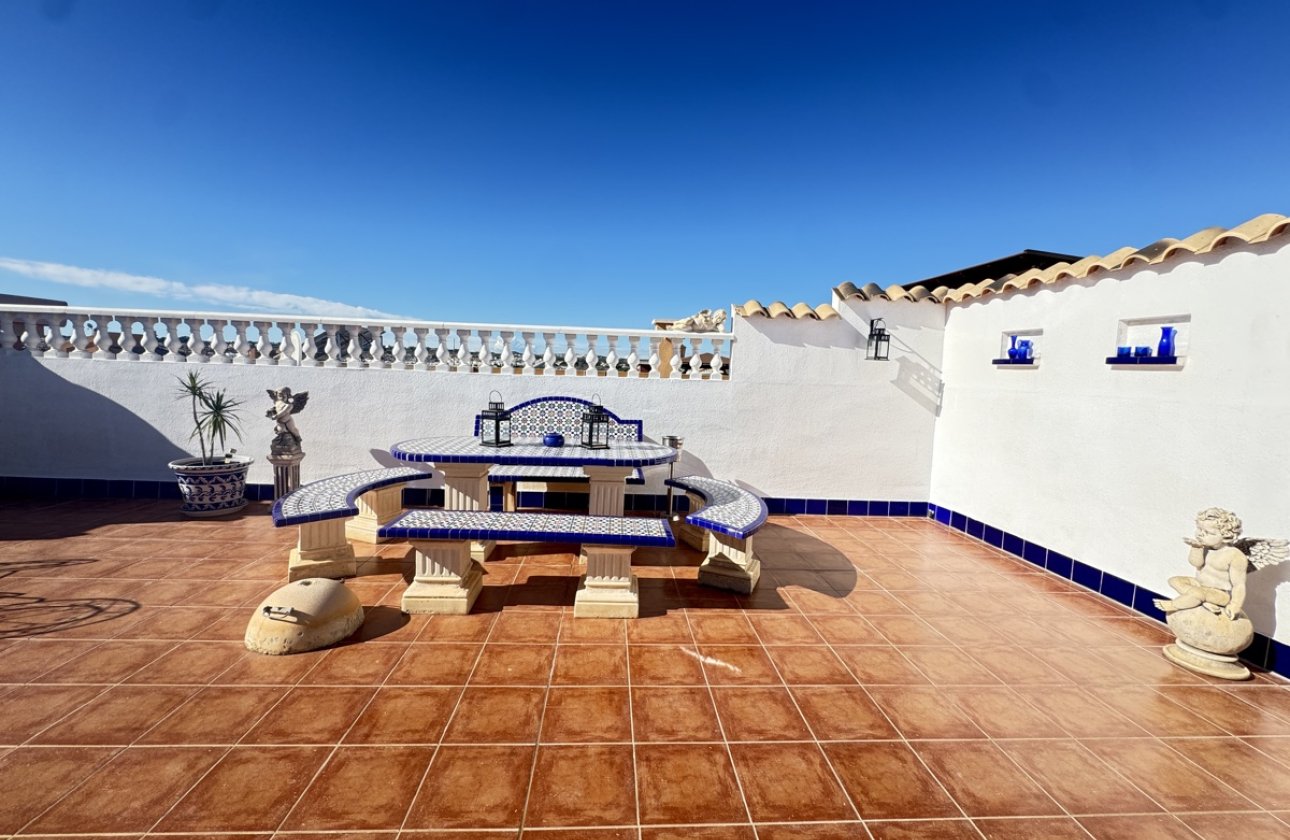 Resale - Apartment / flat -
Los Altos