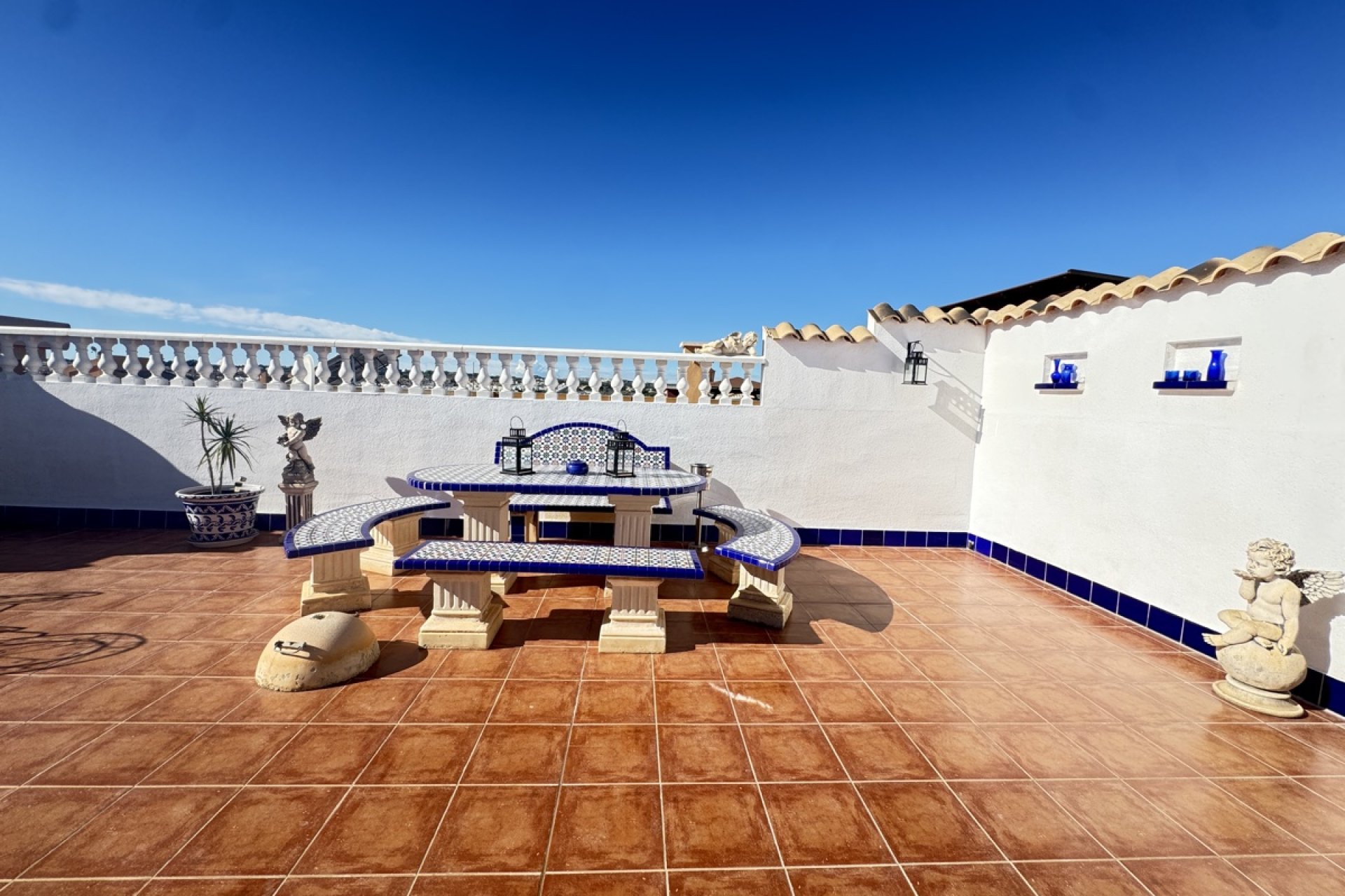 Resale - Apartment / flat -
Los Altos