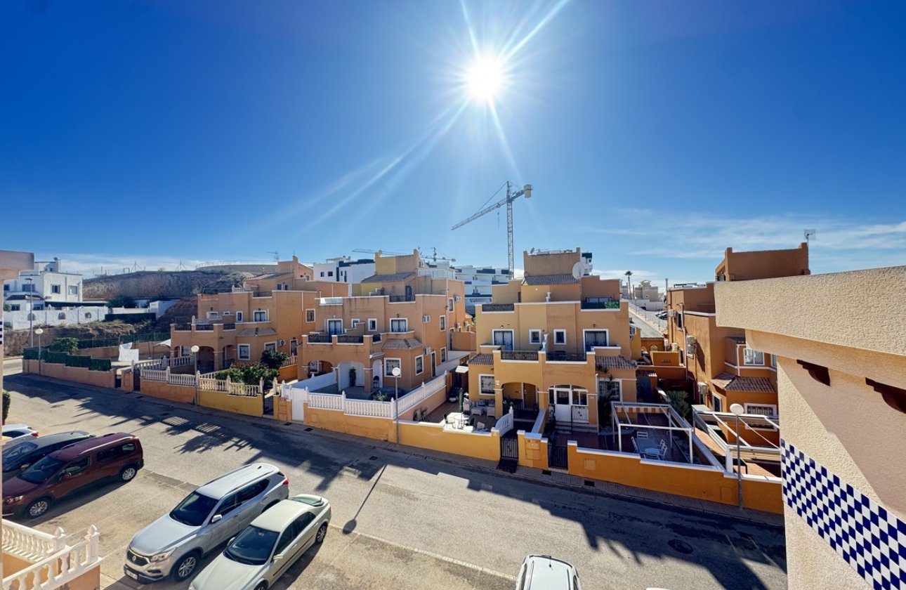 Resale - Apartment / flat -
Los Altos