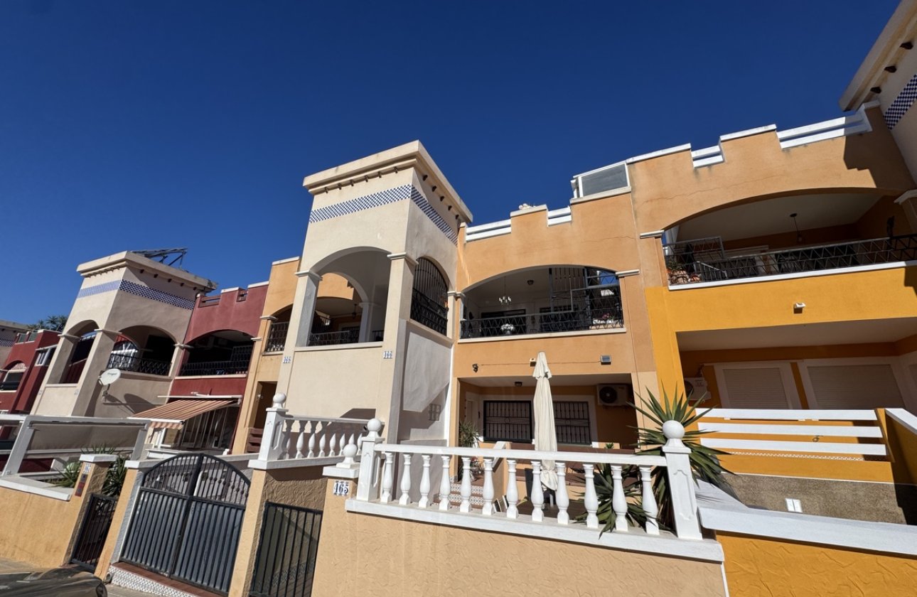 Resale - Apartment / flat -
Los Altos