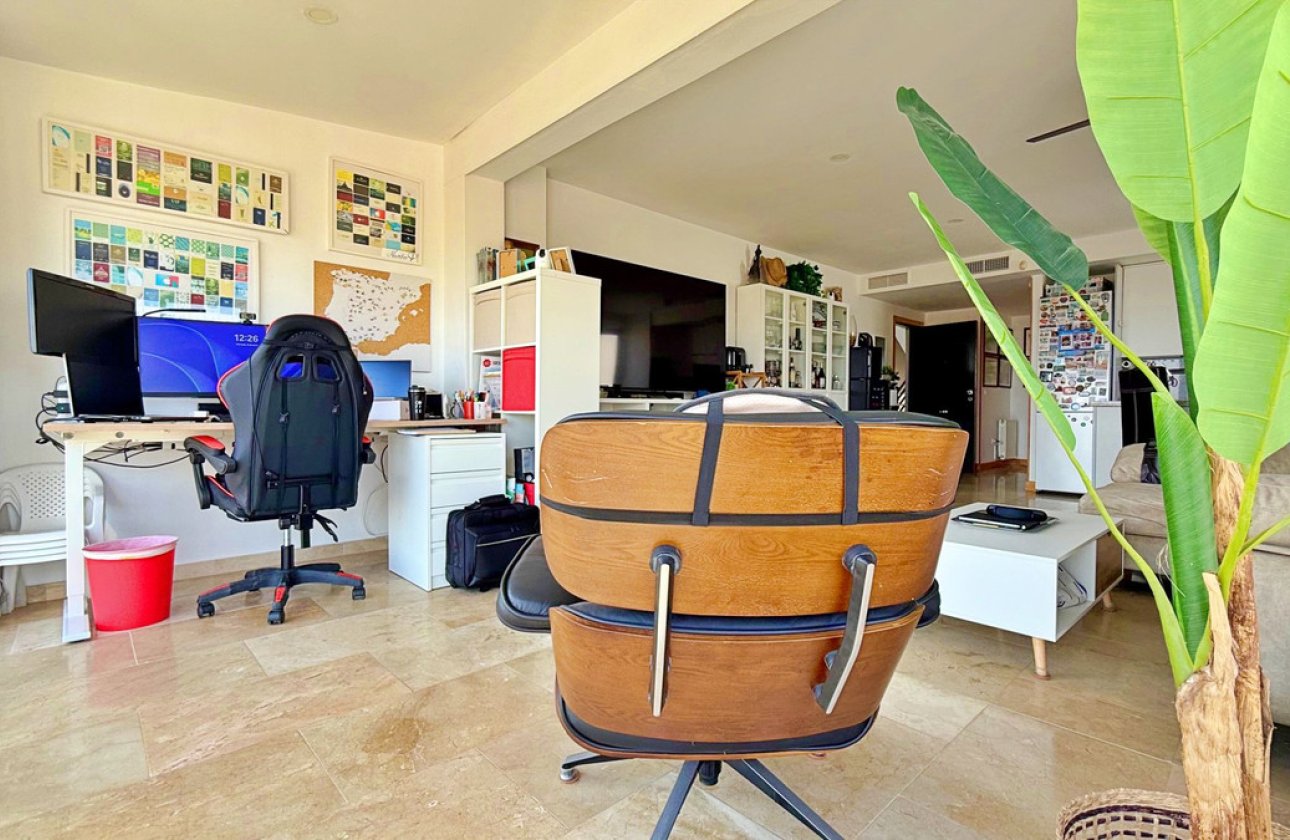 Resale - Apartment / flat -
Orihuela - Campoamor