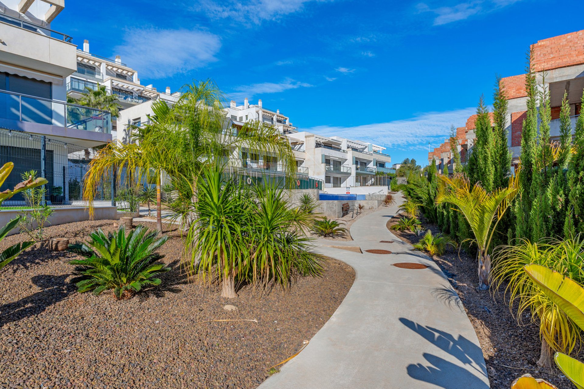 Resale - Apartment / flat -
Orihuela - Campoamor