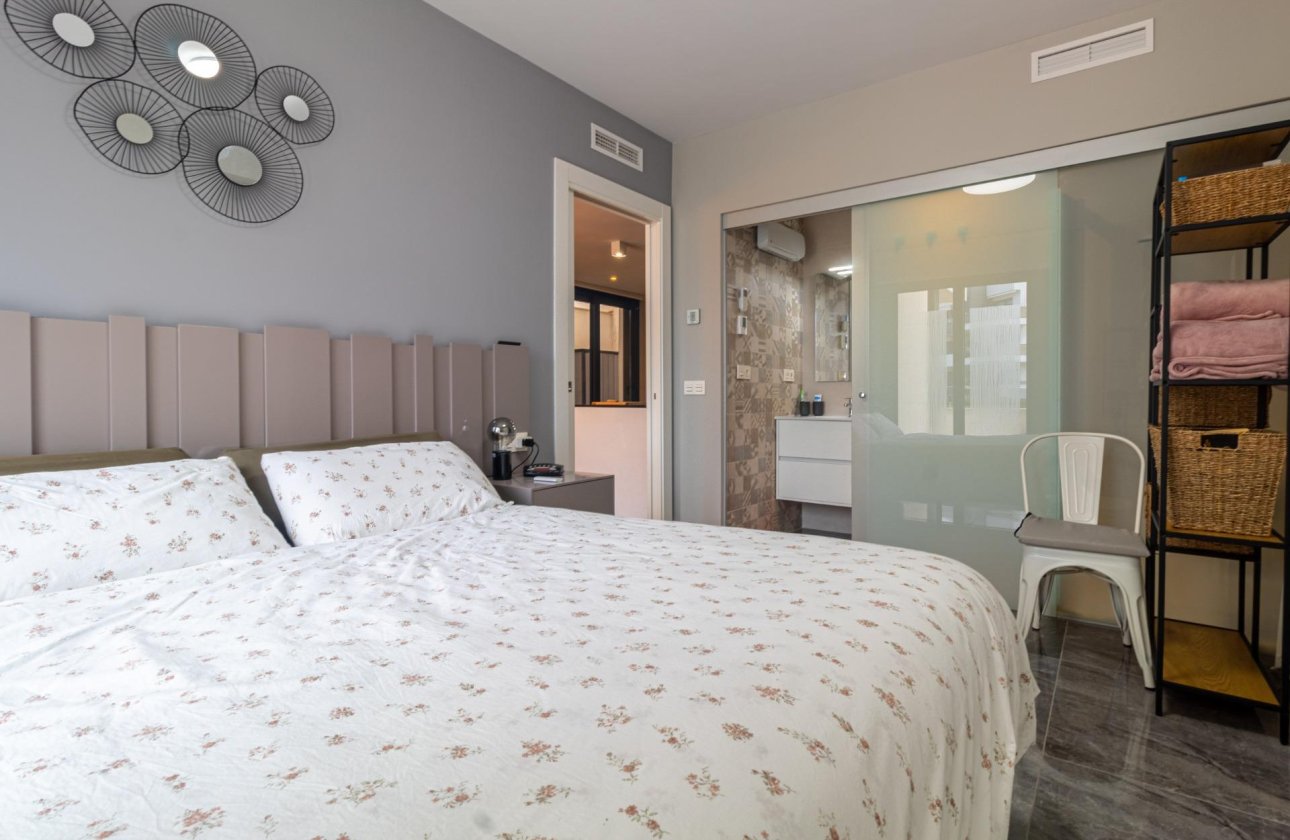 Resale - Apartment / flat -
Orihuela Costa - La Florida