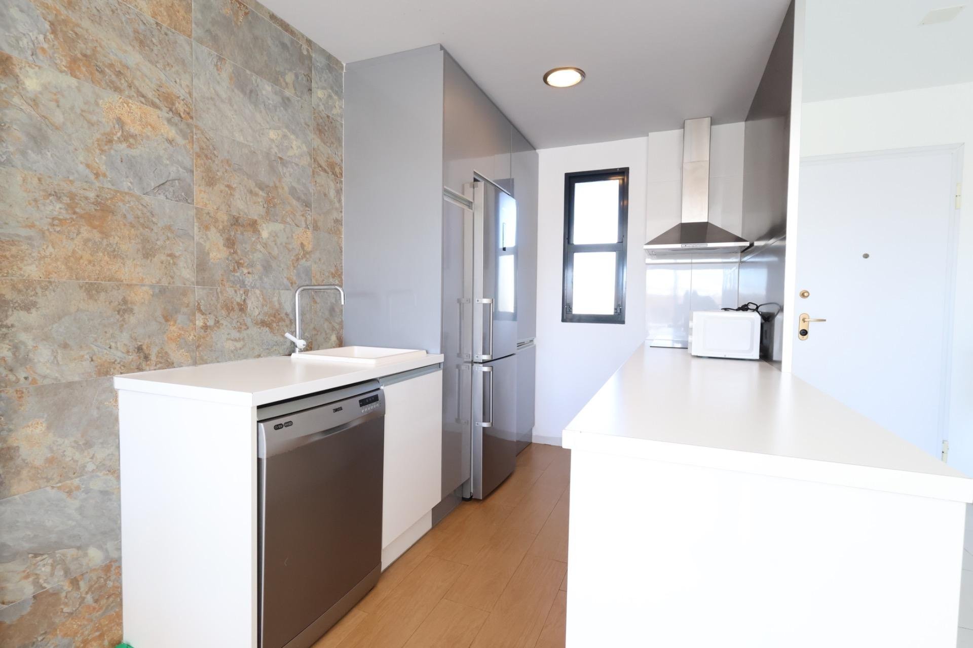 Resale - Apartment / flat -
Orihuela Costa - La Zenia