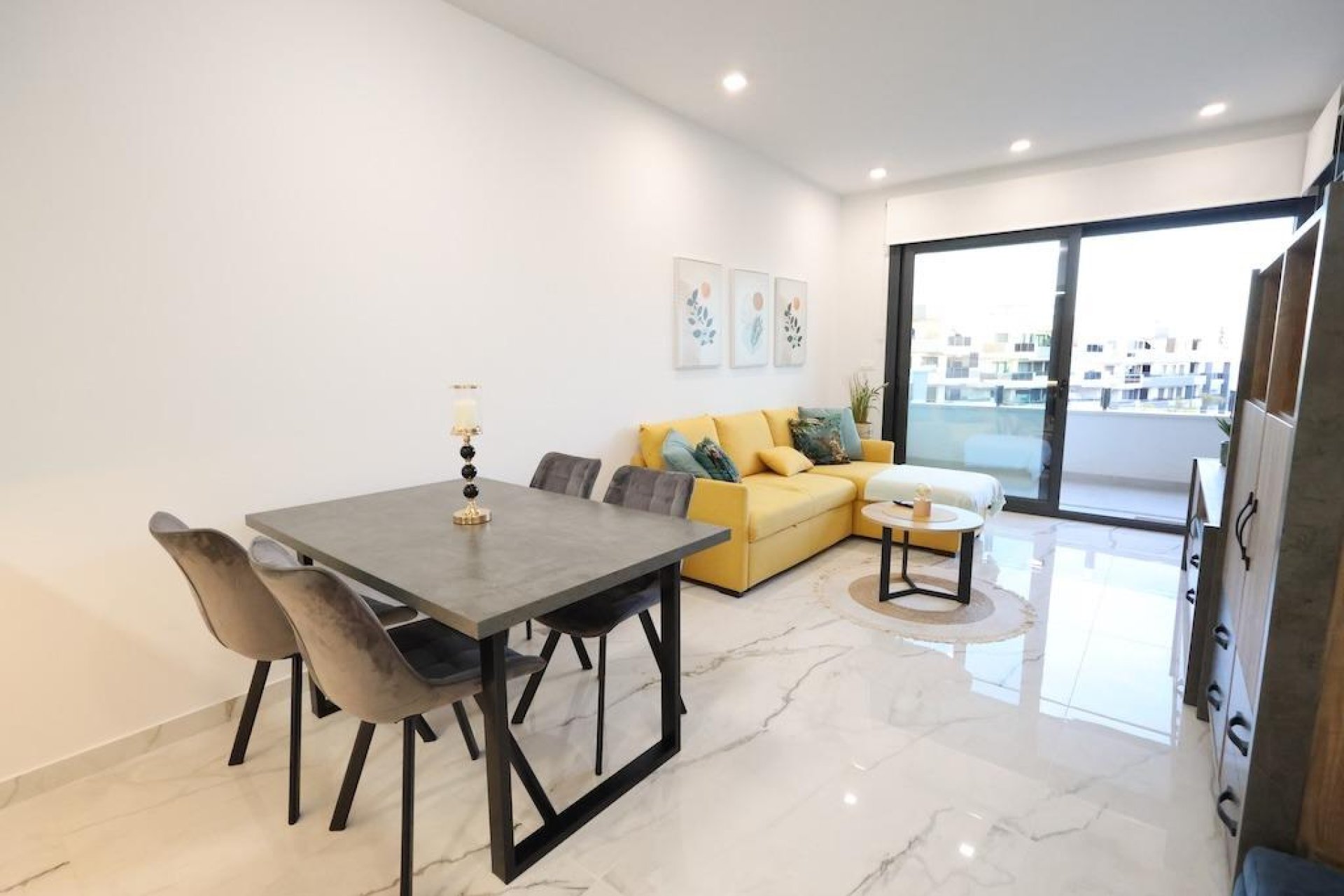 Resale - Apartment / flat -
Orihuela Costa - Punta Prima