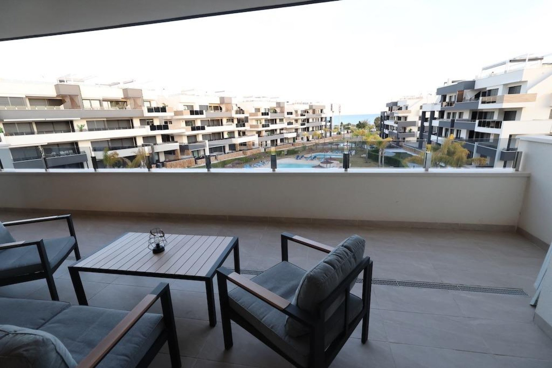 Resale - Apartment / flat -
Orihuela Costa - Punta Prima