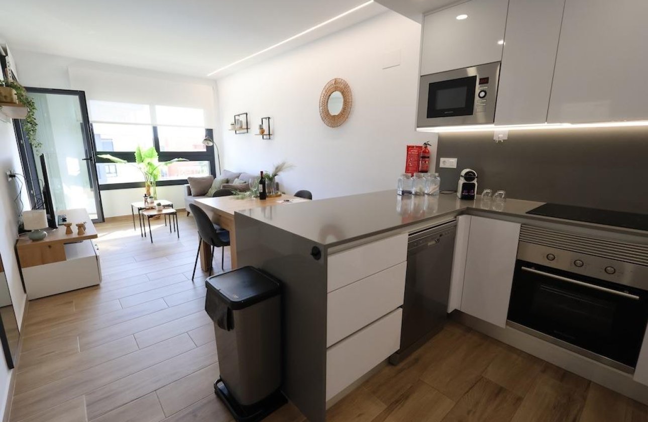 Resale - Apartment / flat -
Orihuela Costa - Villamartín-Las Filipinas