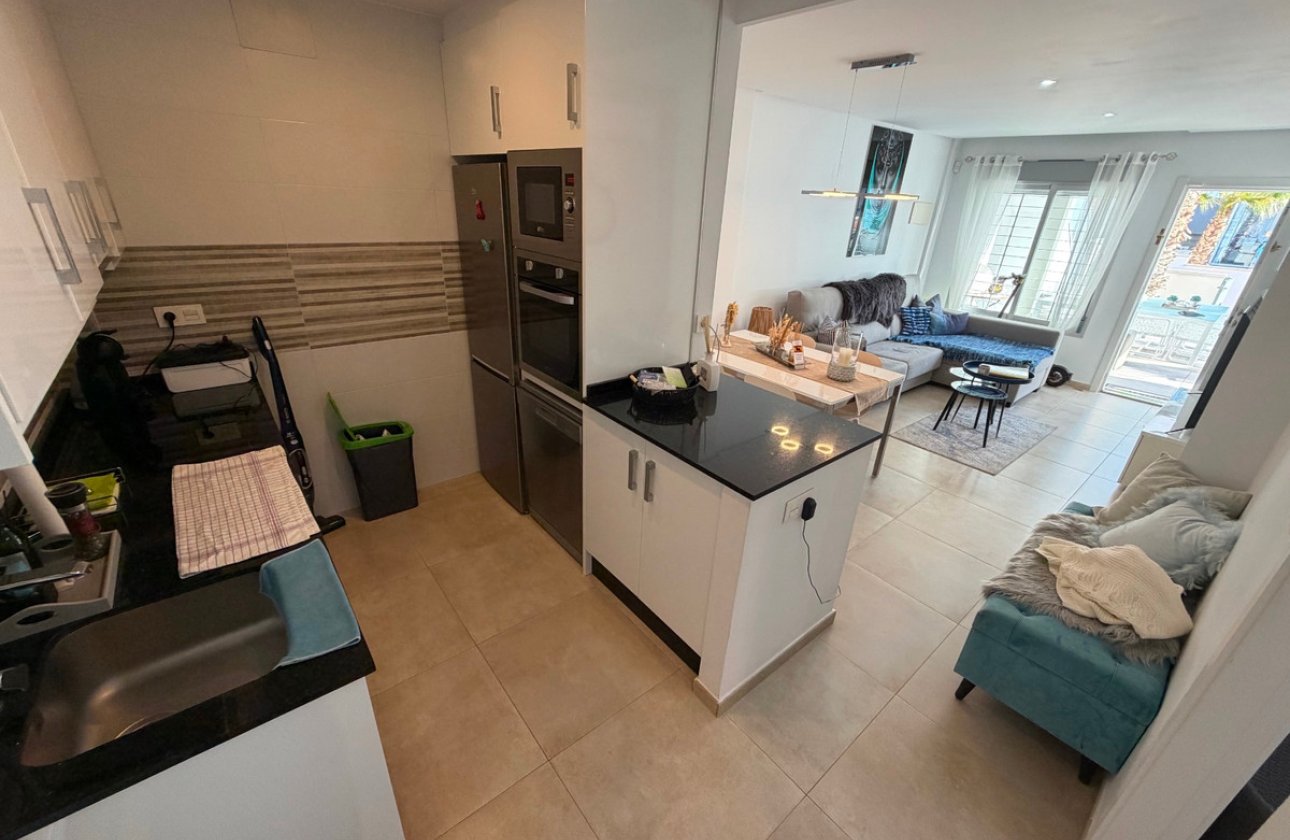 Resale - Apartment / flat -
Orihuela - La Florida