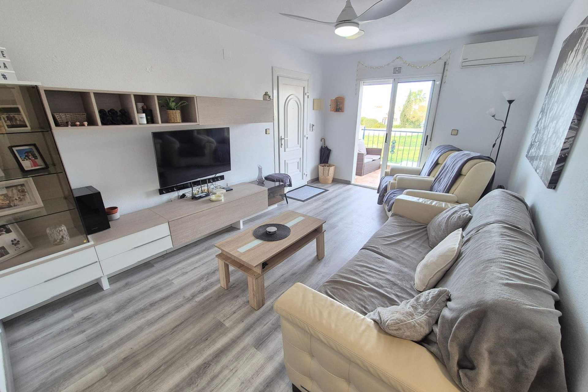 Resale - Apartment / flat -
Orihuela - La Florida