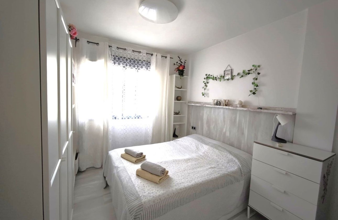 Resale - Apartment / flat -
Orihuela - La Zenia