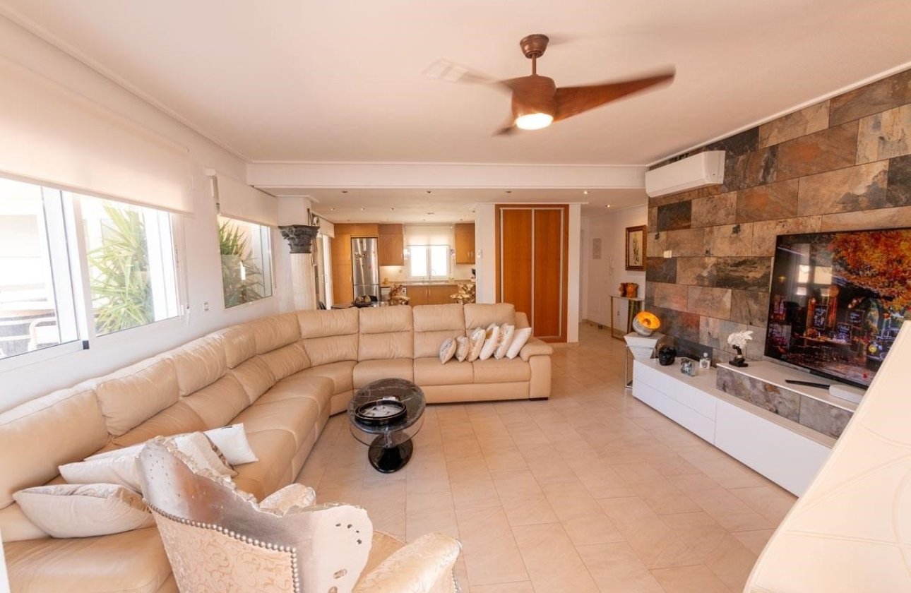 Resale - Apartment / flat -
Orihuela - Los Dolses