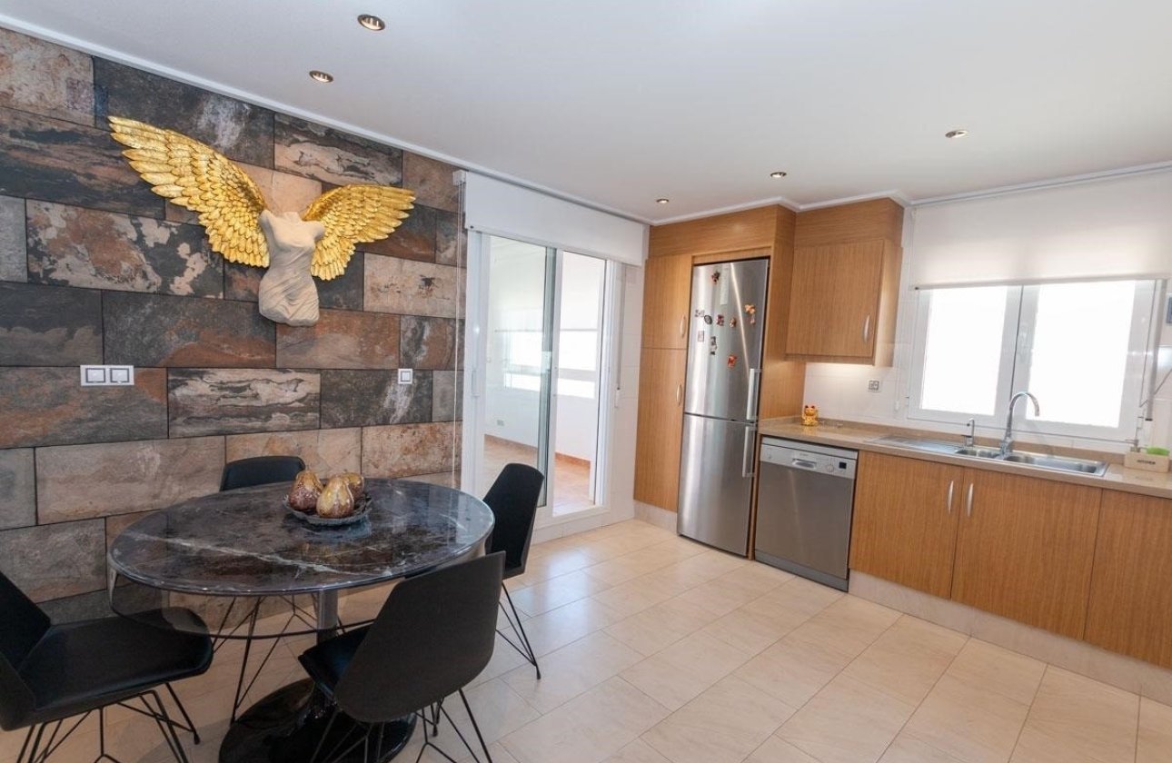 Resale - Apartment / flat -
Orihuela - Los Dolses