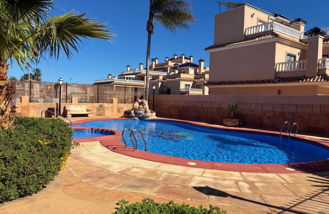 Resale - Apartment / flat -
Orihuela - Los Dolses