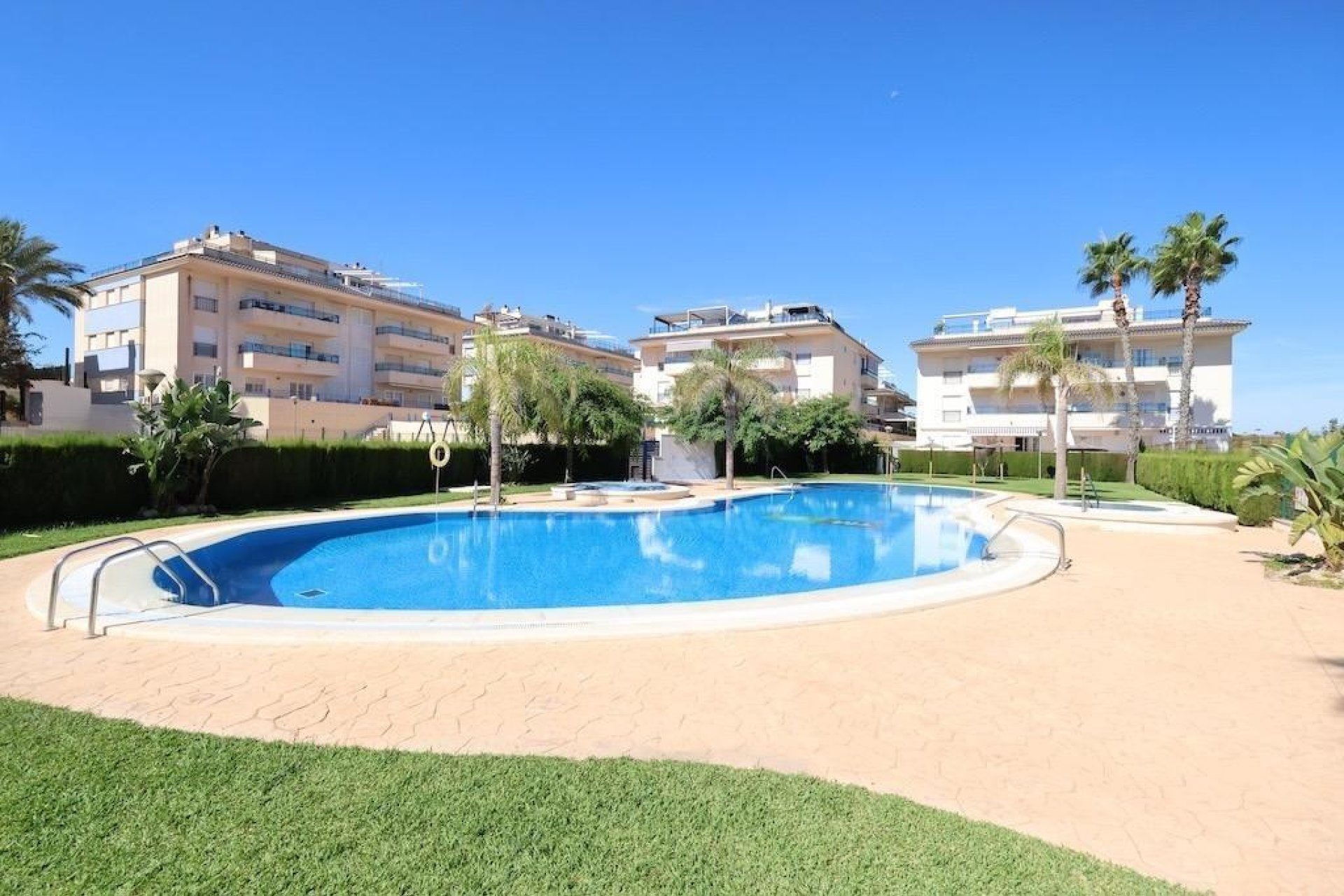 Resale - Apartment / flat -
Orihuela - Mil Palmeras